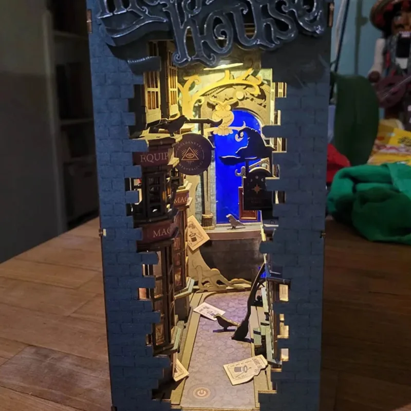 Die Schule der Hexenmeister Book Nook – Bild 5