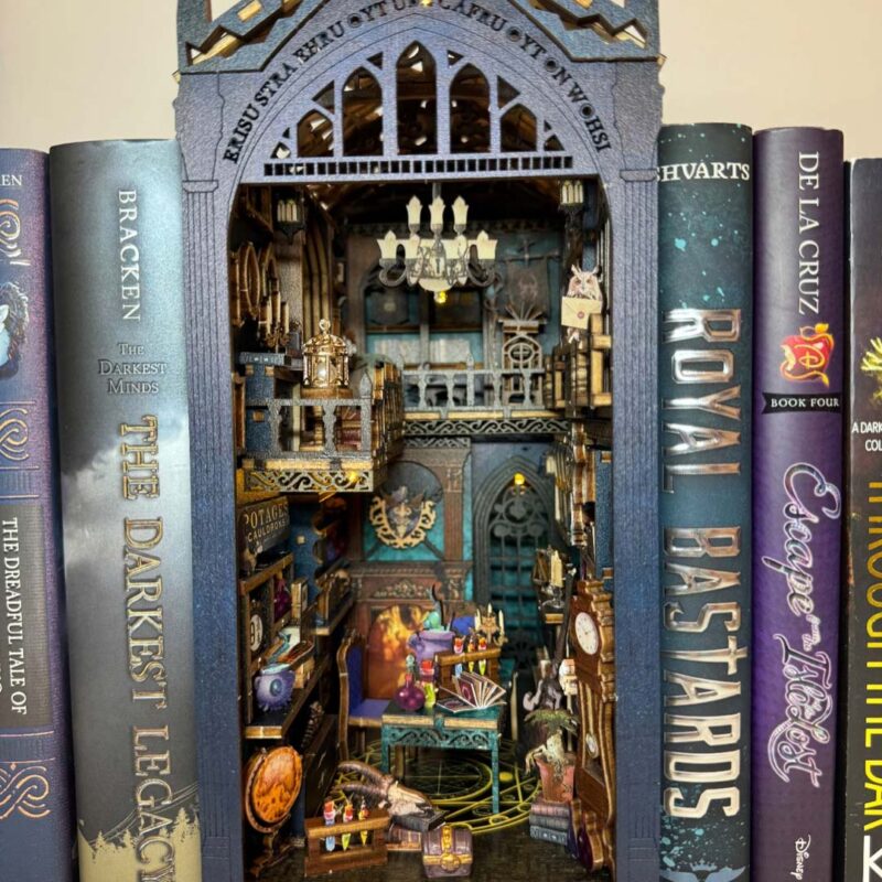 Pirouette und Badin Book Nook – Bild 6