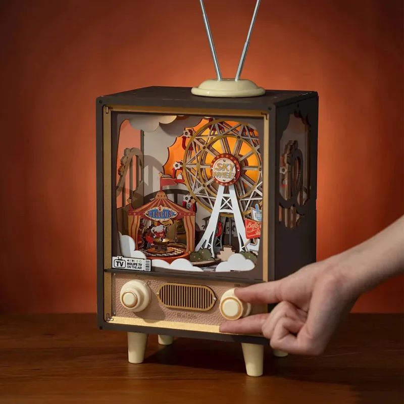 Retro-Fernseher 3D Puzzle Holz – Bild 2